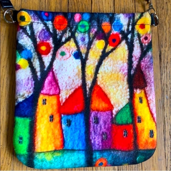 Sweetest! Brand New ‘Little Magic Light Neighbourhood’ Art Gallery Purse ❤️💜⭐️ - Picture 3 of 11